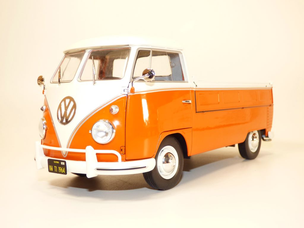 VOLKSWAGEN COMBI T1 pick up orange + surf 1/18